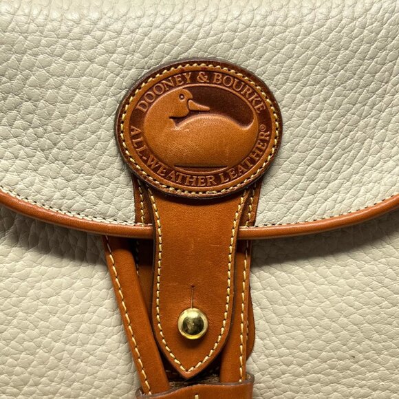 Vintage Dooney and Bourke Women's Cream All-Weather Leather Top Handle Bag Purse - Picture 9 of 15